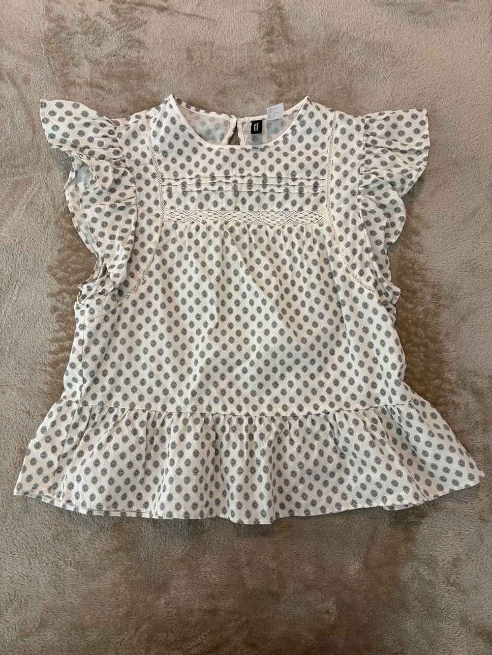 Women’s White Ruffled Flutter Sleeve Top with Gray Dot Print